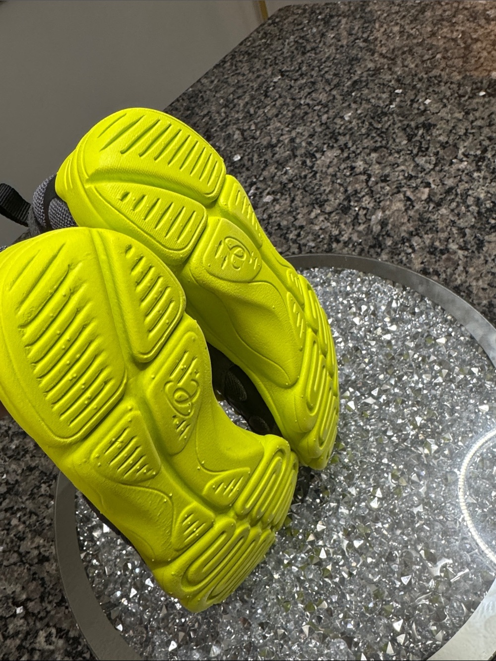 Easy Spirit E360 Gray with Neon Yellow Athletic Sneakers NWT 8 - Picture 11 of 13